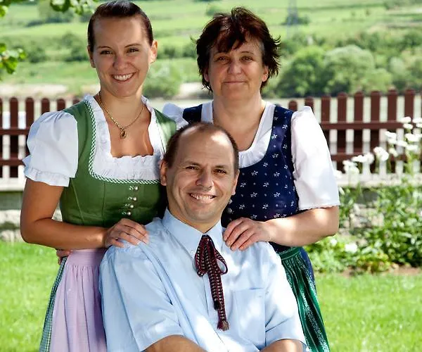 Gasthof Goldenes Schiff Inn